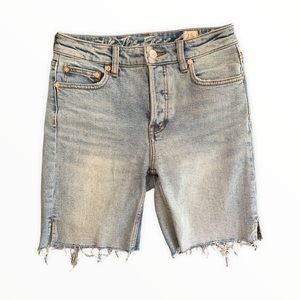 Free People Light Wash Thigh Length Denim Shorts